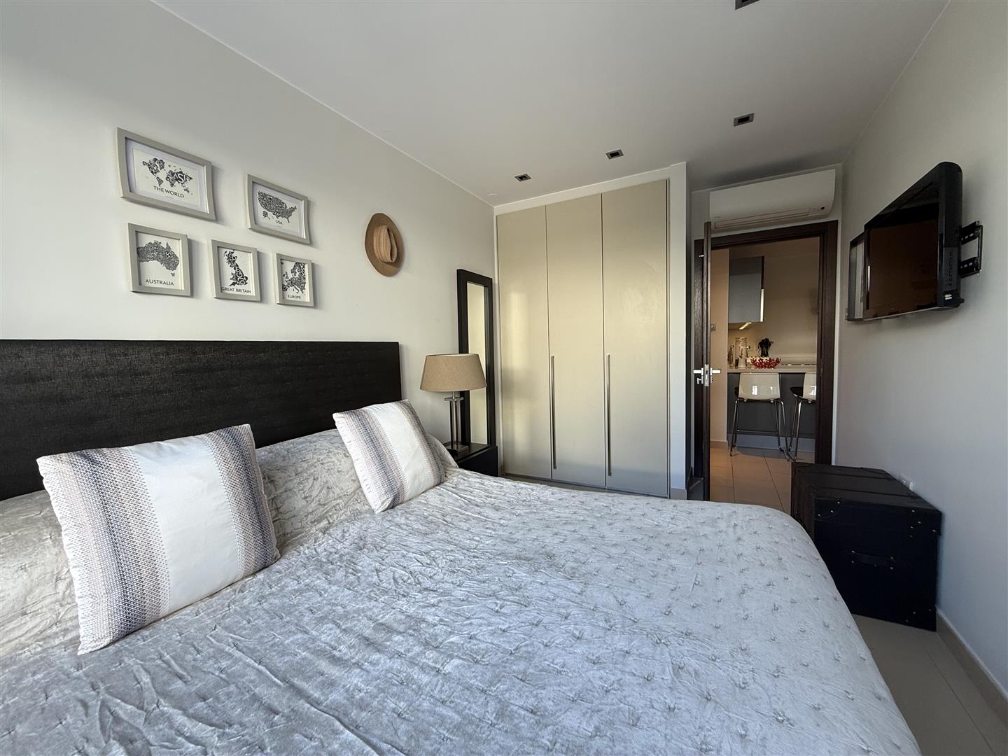 Image of Apartment - 2 Bedrooms - 2 Bathrooms for Rental in Ocean Village-Gibraltar, Image 19
